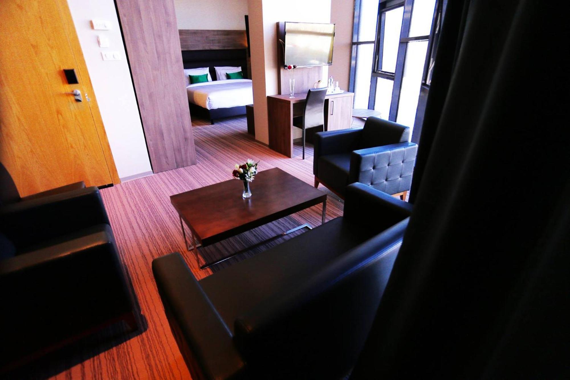 Le Zenith Hotel 오랑 외부 사진