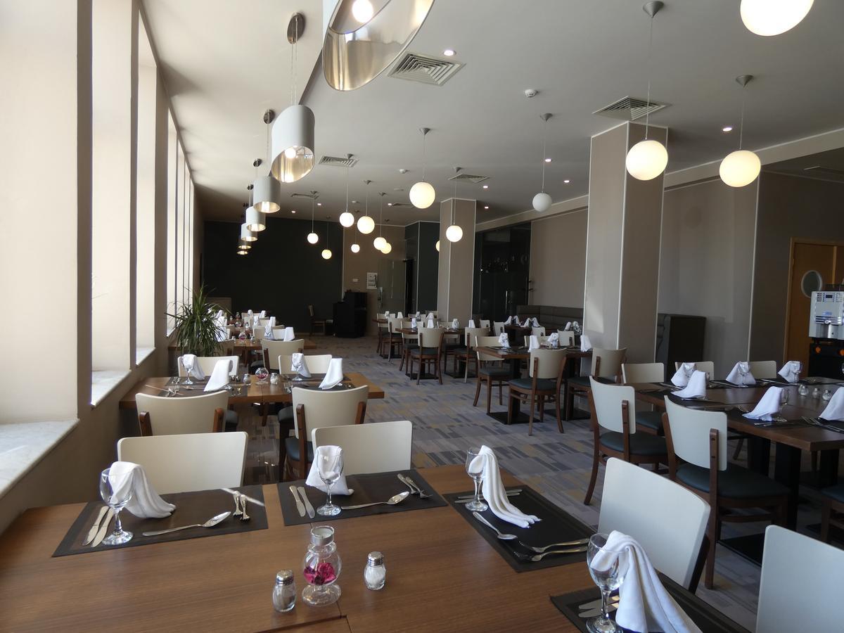 Le Zenith Hotel 오랑 외부 사진